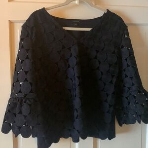 Ann Taylor lace style trumpet sleeve too size xl